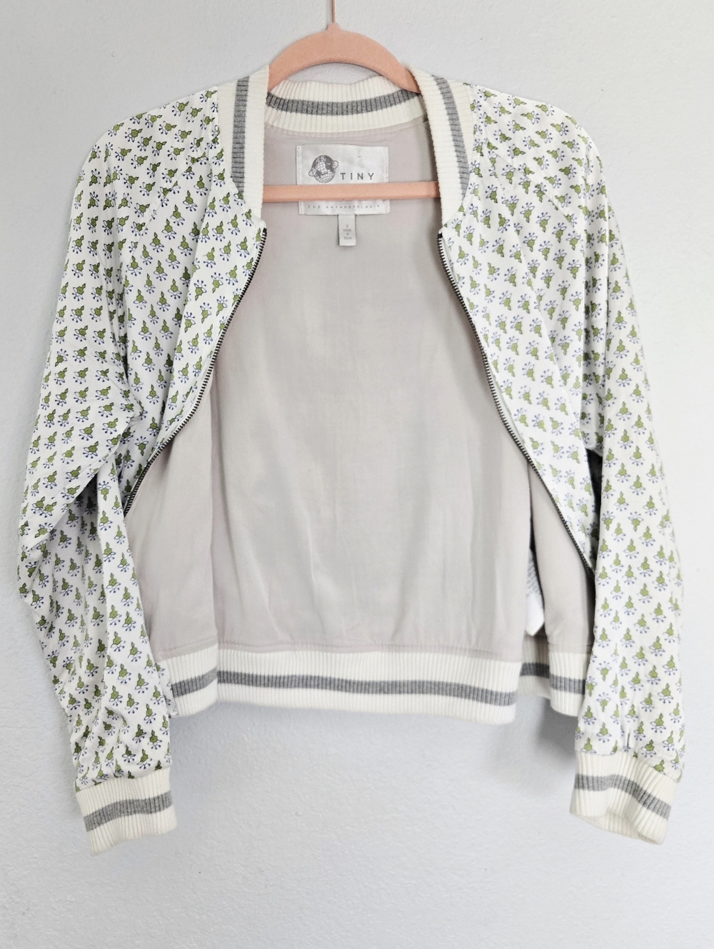 Anthropologie TINY Editions Floral Embroidered Satin Bomber Jacket Small - Picture 12 of 13